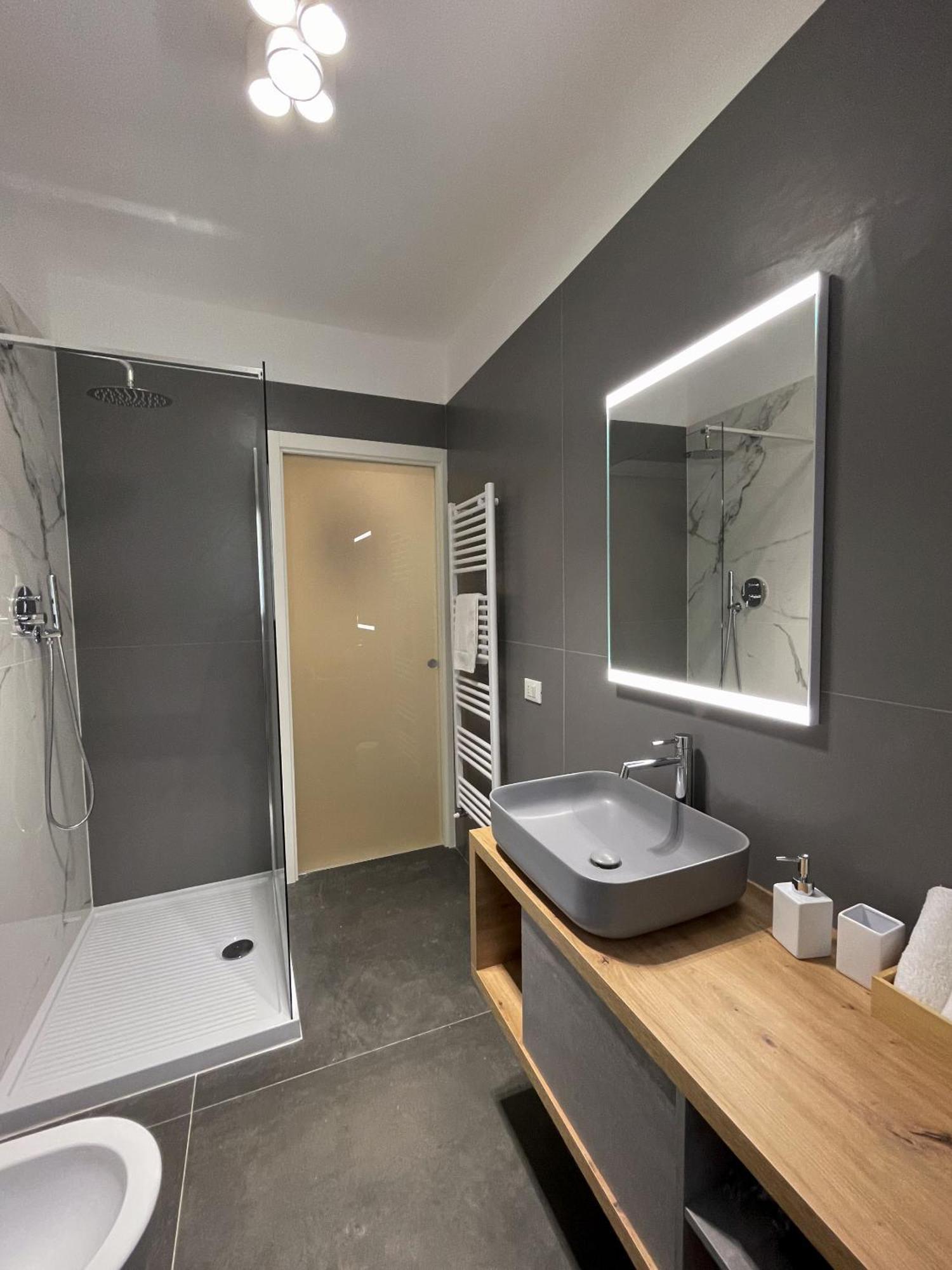 7Suites Empoli Bagian luar foto