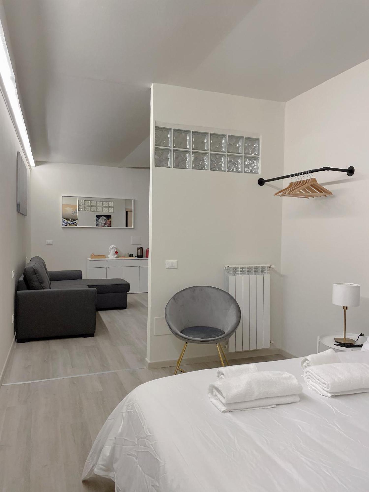 7Suites Empoli Bagian luar foto