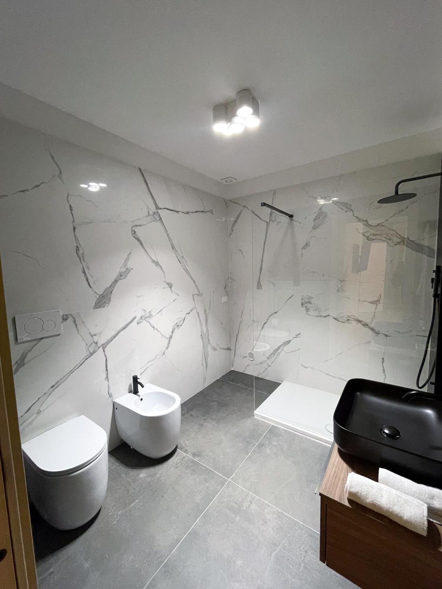 7Suites Empoli Bagian luar foto